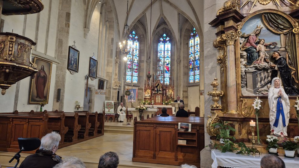 Die heilige Messe wird gefeiert