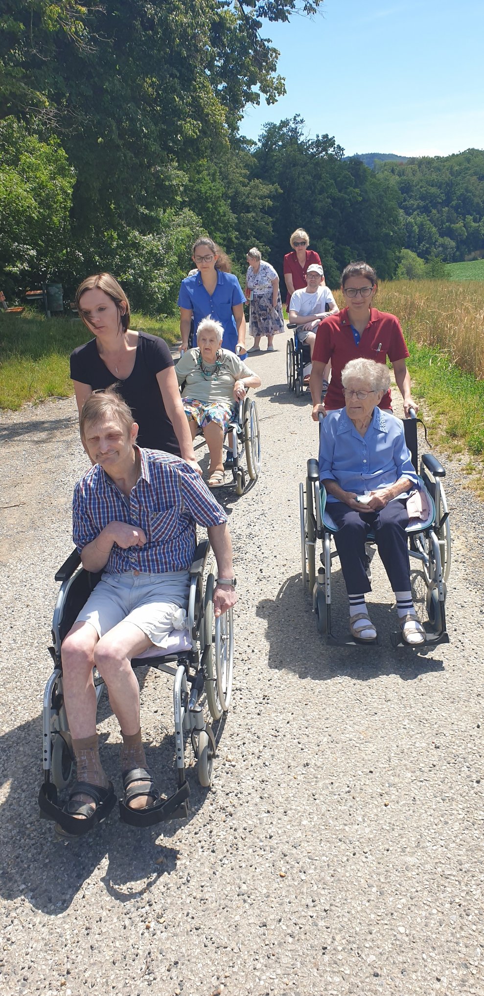 BewohnerInnen und BetreuerInnen.