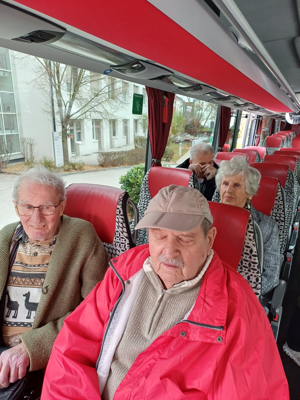 Bewohner im Bus