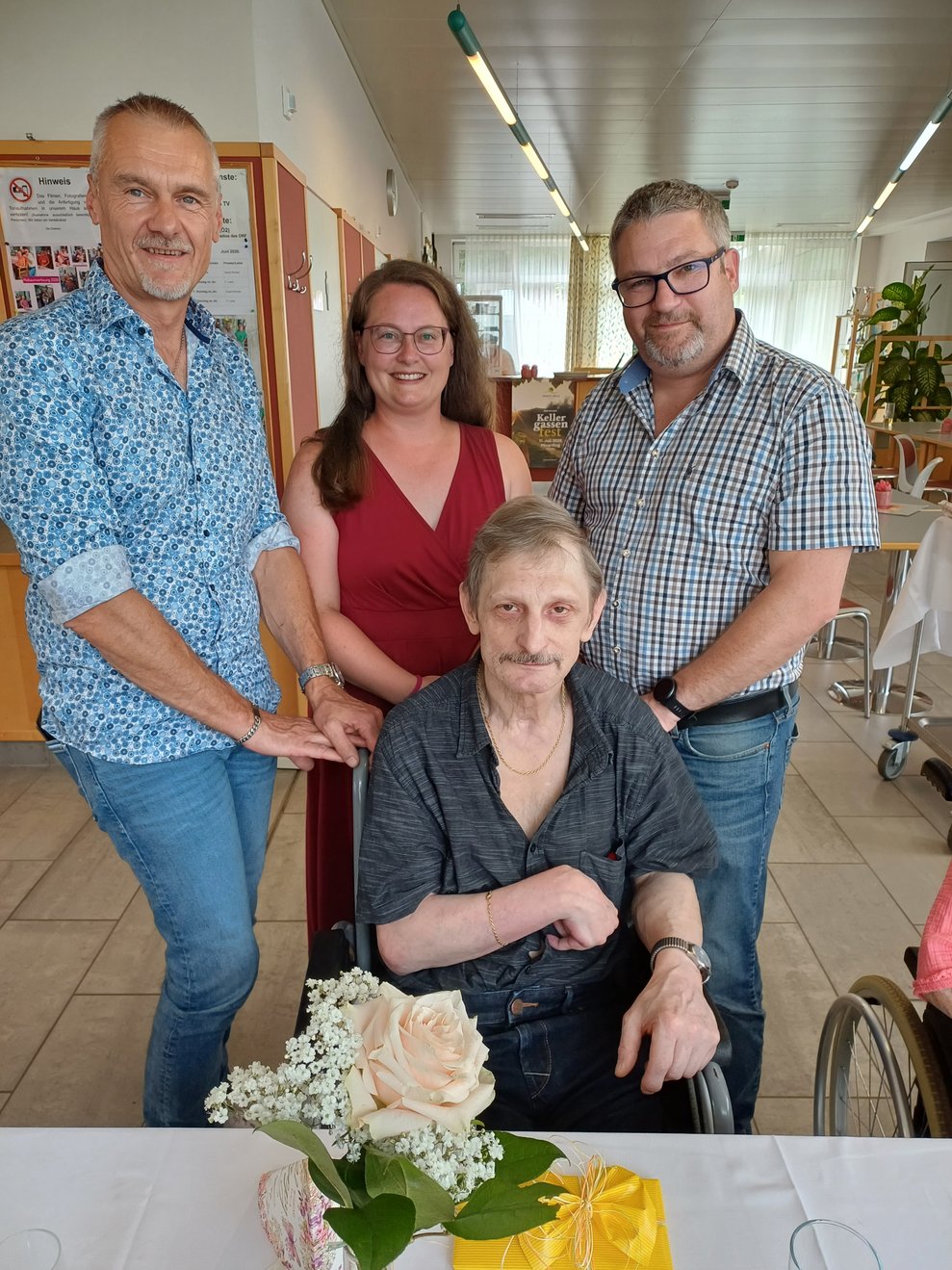 Bewohner mit Gratulanten