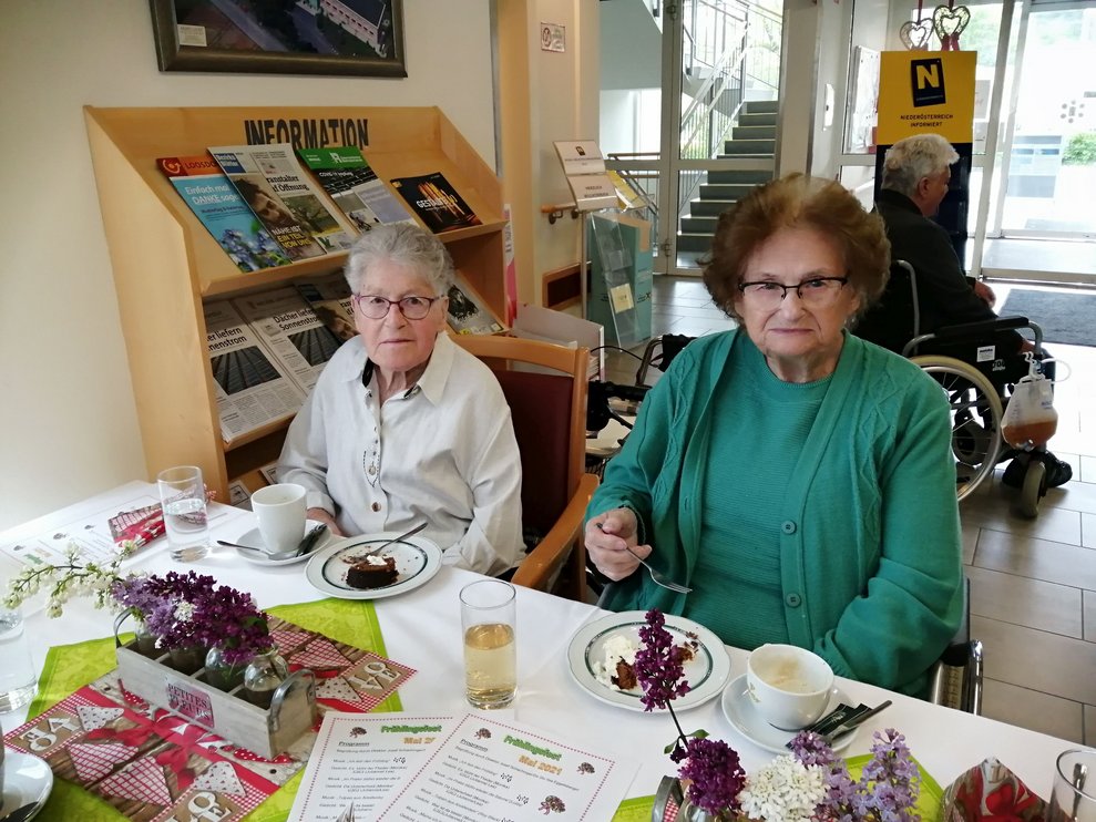 Zwei Bewohnerinnen.