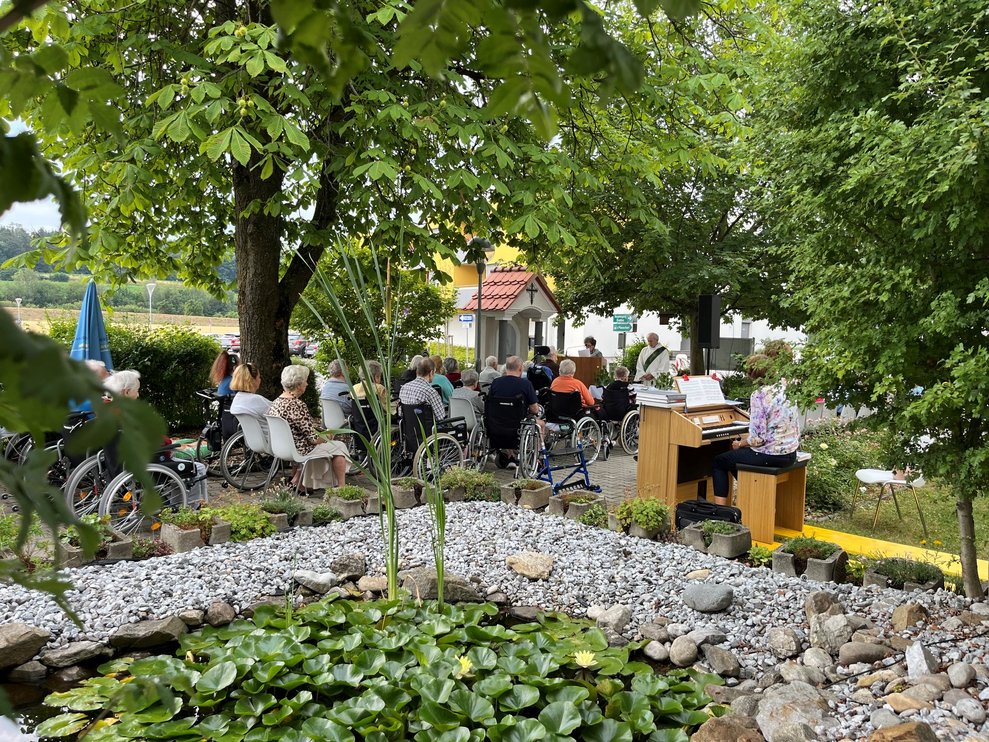 Heilige Messe im Freien