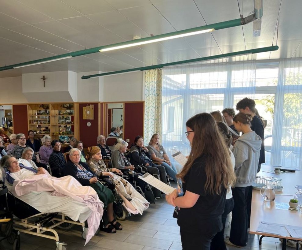 beim Vorlesen von Gedichten und Texten